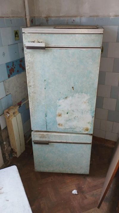 Лот: 20562939. Фото: 1. холодильник бирюса на запчасти. Холодильники, морозильные камеры