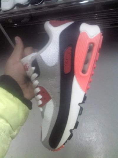 Лот: 6133342. Фото: 1. Новые Оригинальные Кроссовки Air-max... Сапоги, полусапоги