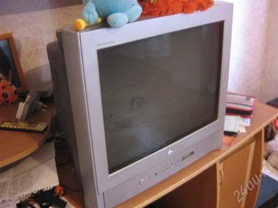 Лот: 508597. Фото: 1. Телевизор кинескопный LG Flatron... Телевизоры