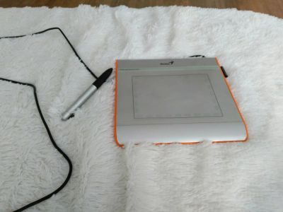 Лот: 7840223. Фото: 1. Планшет genius easypen i405 4... Другое (периферия)