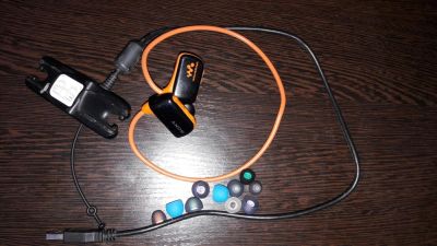 Лот: 8191143. Фото: 1. Наушники - плеер Sony Walkman. Наушники, гарнитуры
