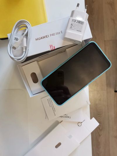 Лот: 18970394. Фото: 1. Huawei p40 lite e. Смартфоны
