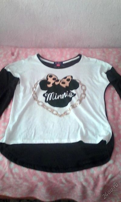 Лот: 5968837. Фото: 1. Кофта Cropp Minnie 50р. Свитеры, толстовки, худи