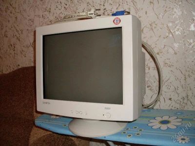 Лот: 156000. Фото: 1. Плоский монитор на 17` "Samsung... ЭЛТ-мониторы