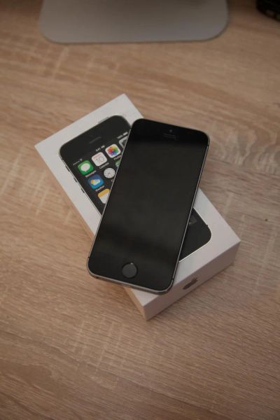 Лот: 8045570. Фото: 1. iphone 5s 64гига. Смартфоны