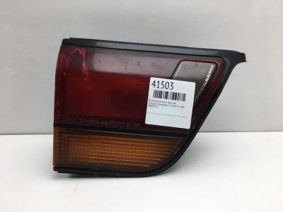 Лот: 20390159. Фото: 1. Вставка багажника Mitsubishi Diamante... Кузов