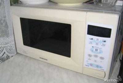 Лот: 9219890. Фото: 1. Микраволновая печь Samsung CE... Микроволновки, мини-печи
