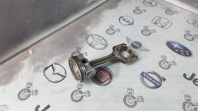 Лот: 24666771. Фото: 1. Шатун Volkswagen Polo BKY 036198401G. Двигатель и элементы двигателя