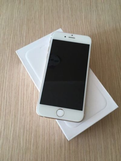 Лот: 11629069. Фото: 1. iPhone 6 в отличном состоянии. Смартфоны