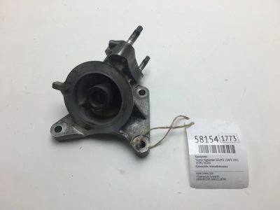Лот: 20399201. Фото: 1. Кронштейн Toyota Highlander 2011... Кузов