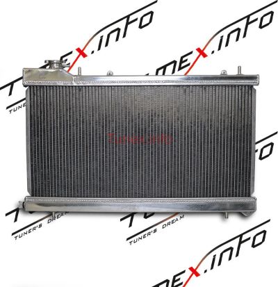 Лот: 22572470. Фото: 1. Радиатор алюминиевый Subaru Forester... Двигатель и элементы двигателя