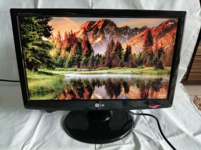 Лот: 16279527. Фото: 1. ЖК монитор 18.5'' LG W1943SS. ЖК-мониторы