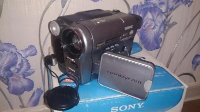 Лот: 8700141. Фото: 1. Видеокамера SONY handykam. Видеокамеры