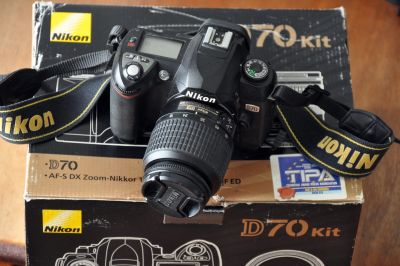 Лот: 13978150. Фото: 1. Nikon D70kit 18-55. Цифровые зеркальные