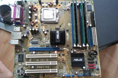 Лот: 4351018. Фото: 1. ASUS P5GV-MX / L (RTL) LGA775... Материнские платы