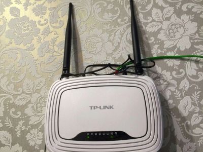 Лот: 18823107. Фото: 1. Wifi роутер TP-LINK. Маршрутизаторы (роутеры)
