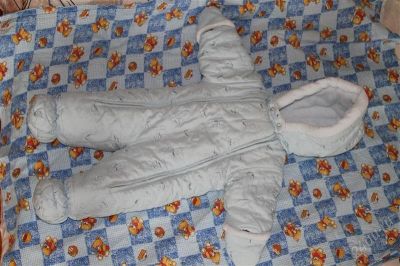 Лот: 2505532. Фото: 1. Комбинезон на весну на осень срочно... Верхняя одежда
