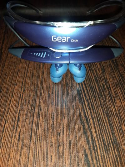 Лот: 9906426. Фото: 1. Наушники блютуз Samsung Gear Circle. Красноярск
