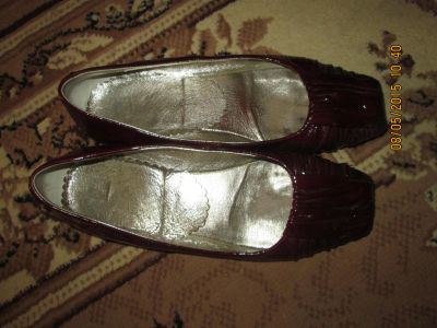 Лот: 5513243. Фото: 1. Туфли 2 40 разм отдам. Туфли