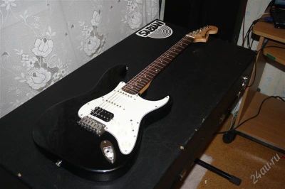 Лот: 1851600. Фото: 1. Fender Squier Standard Stratocaster... Гитары
