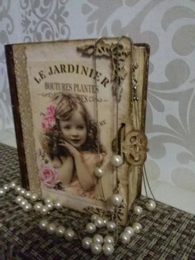 Лот: 10524469. Фото: 1. Шкатулка-книжка. Декупаж
