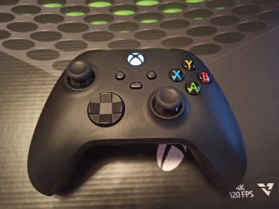 Лот: 18272717. Фото: 1. Геймпад Xbox One / Xbox Series. Аксессуары для игровых приставок, консолей, геймпады