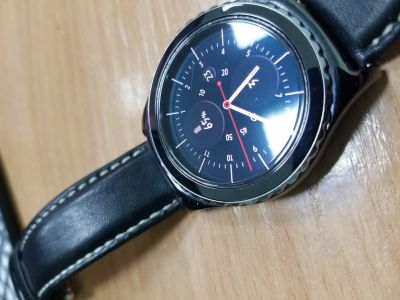 Лот: 14852692. Фото: 1. Samsung gear s2 classic. Смарт-часы, фитнес-браслеты, аксессуары