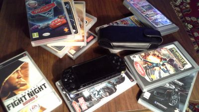 Лот: 5171947. Фото: 1. Продам PSP+чехол+11 дисков+карта... Разное