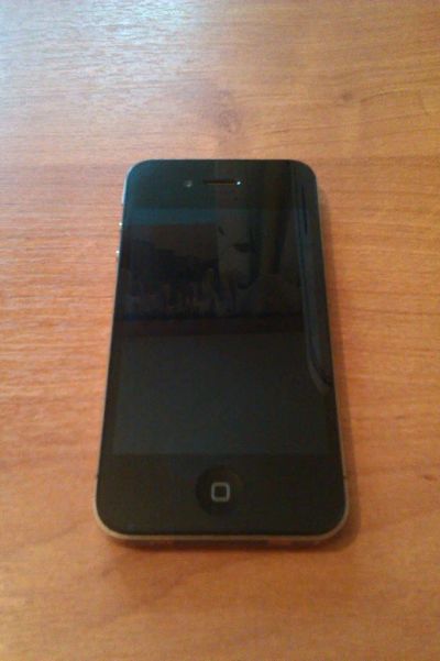 Лот: 4456607. Фото: 1. Iphone 4 8gb Black. Смартфоны