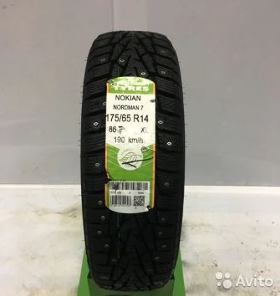 Лот: 16003803. Фото: 1. Зимняя резина 175/65 R-14 "Nokian... Шины