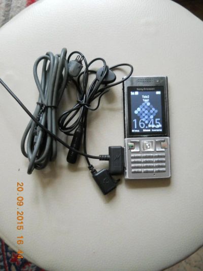 Лот: 6136187. Фото: 1. Sony Ericsson T700 (для ценителей... Кнопочные мобильные телефоны