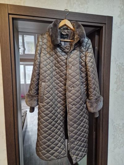 Лот: 25805144. Фото: 1. Пальто зимнее 52 54. Верхняя одежда