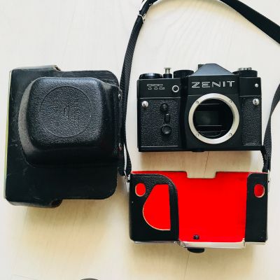 Лот: 11742301. Фото: 1. Zenit TTL экспортный. Плёночные зеркальные