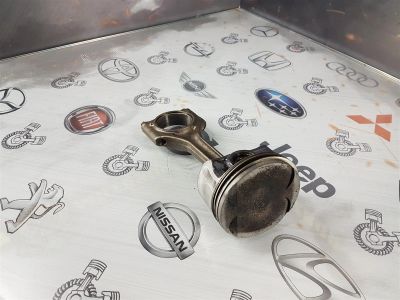 Лот: 23592068. Фото: 1. Поршень с шатуном BMW 3-Series... Двигатель и элементы двигателя