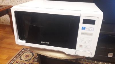 Лот: 13467671. Фото: 1. Микроволновая печь Samsung. Микроволновки, мини-печи