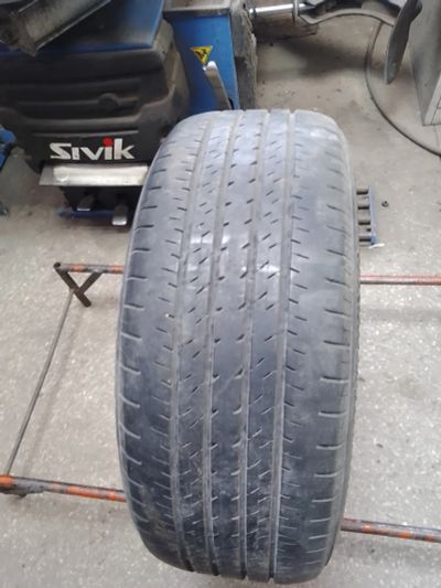 Лот: 25515685. Фото: 1. 1шт 225-45-17 Bridgestone Turanza... Шины
