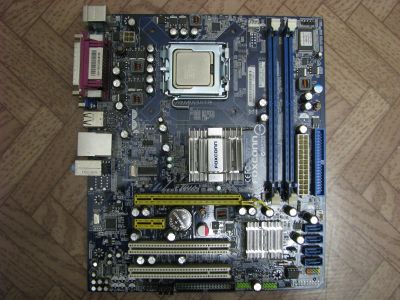 Лот: 17333487. Фото: 1. Материнская плата Foxconn G31MX-K... Другое (комплектующие)