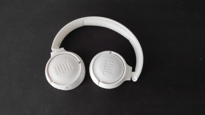 Лот: 19157108. Фото: 1. Беспроводная гарнитура JBL Tune... Наушники, гарнитуры