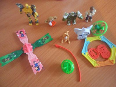 Лот: 4763802. Фото: 1. игрушки из "киндер - сюрпризов... Другое (игрушки)
