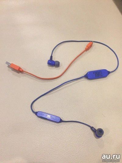 Лот: 16017052. Фото: 1. Беспроводные наушники Bluetooth... Наушники, гарнитуры