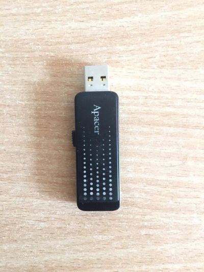 Лот: 9974973. Фото: 1. usb-флешка 4 гб. USB-флеш карты