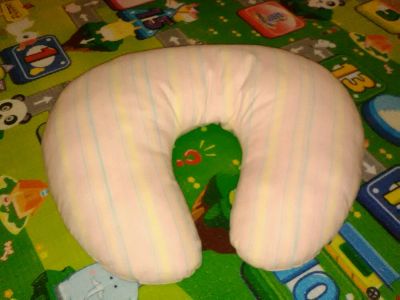 Лот: 8432792. Фото: 1. Подушка для беременных и кормящих. Одеяла, подушки