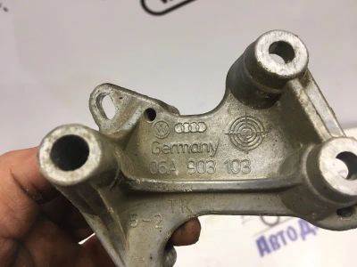 Лот: 21716567. Фото: 1. педаль тормоза Volkswagen Jetta... Двигатель и элементы двигателя