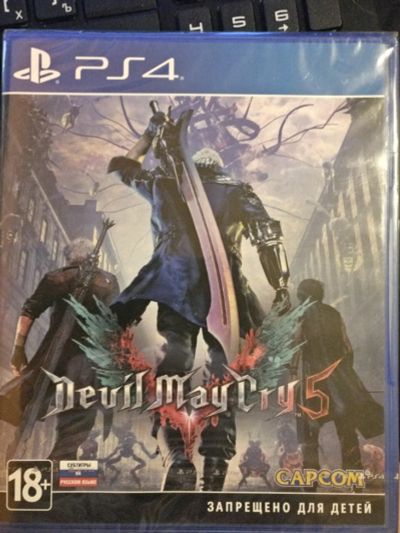 Лот: 16444975. Фото: 1. Devil may cry 5 PS4. Игры для консолей