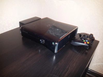 Лот: 3447614. Фото: 1. Xbox 360 slim freeboot 250 gb. Игровые приставки, консоли