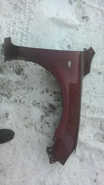 Лот: 10703487. Фото: 1. Крыло правое переднее Mazda 3... Кузов