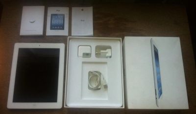 Лот: 3645179. Фото: 1. IPad 3 32gb + 3g полный комплект... Планшеты