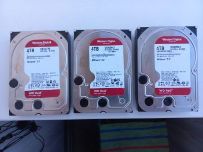 Лот: 24865910. Фото: 1. Неисправные HDD: 4tb WD40EFAX... Жёсткие диски (HDD)