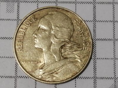 Лот: 15557258. Фото: 1. Франция 10 сантимов 1983 год... Россия и СССР 1917-1991 года