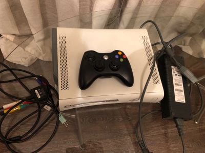 Лот: 18835321. Фото: 1. Xbox 360. Игровые приставки, консоли